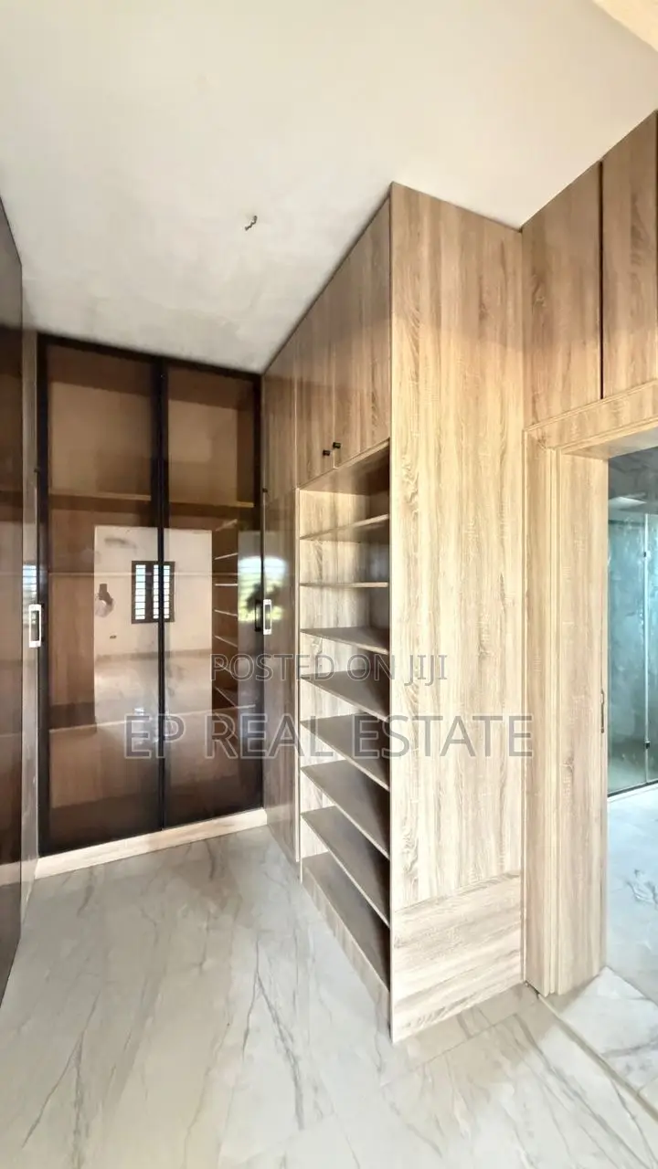 5bdrm Duplex in Gudu for sale in Gudu