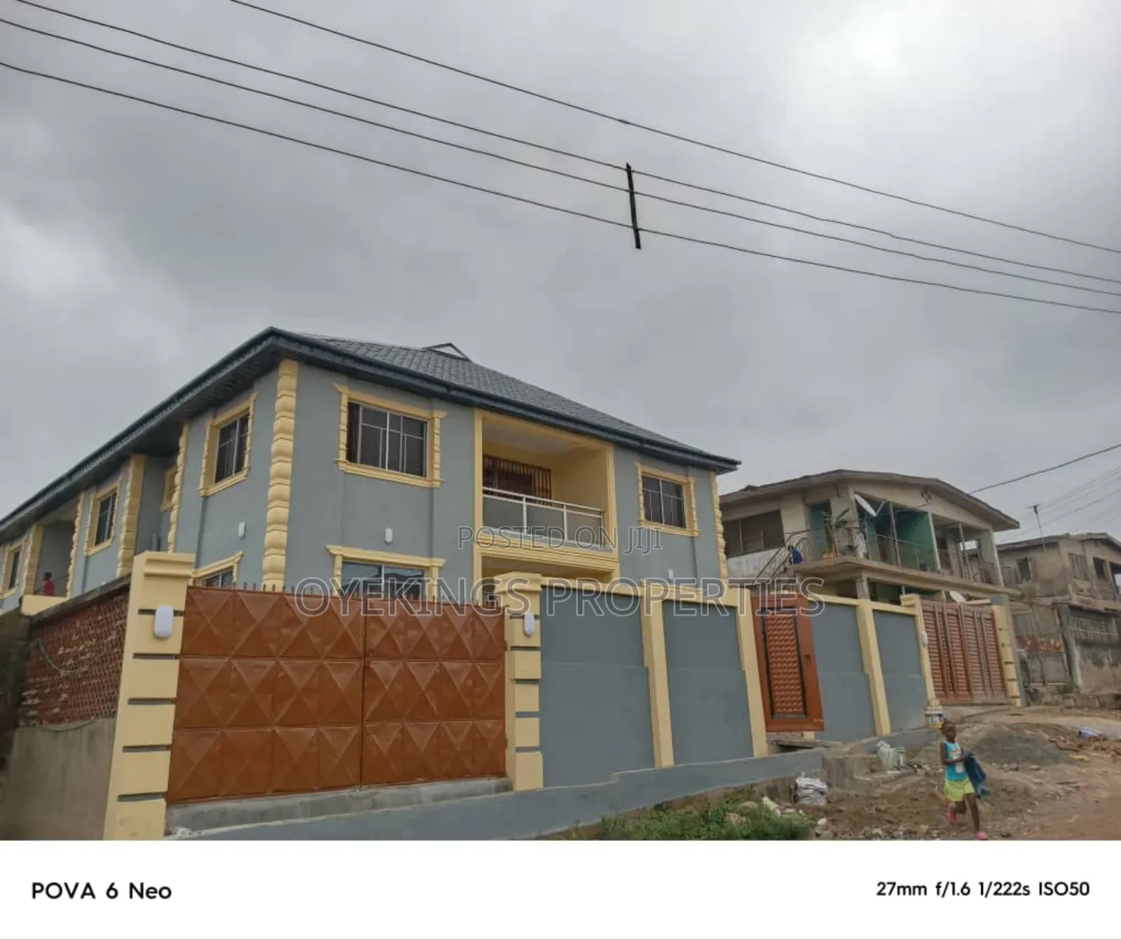 3bdrm Block of Flats in Molete, Akala Express for sale in Akala Express