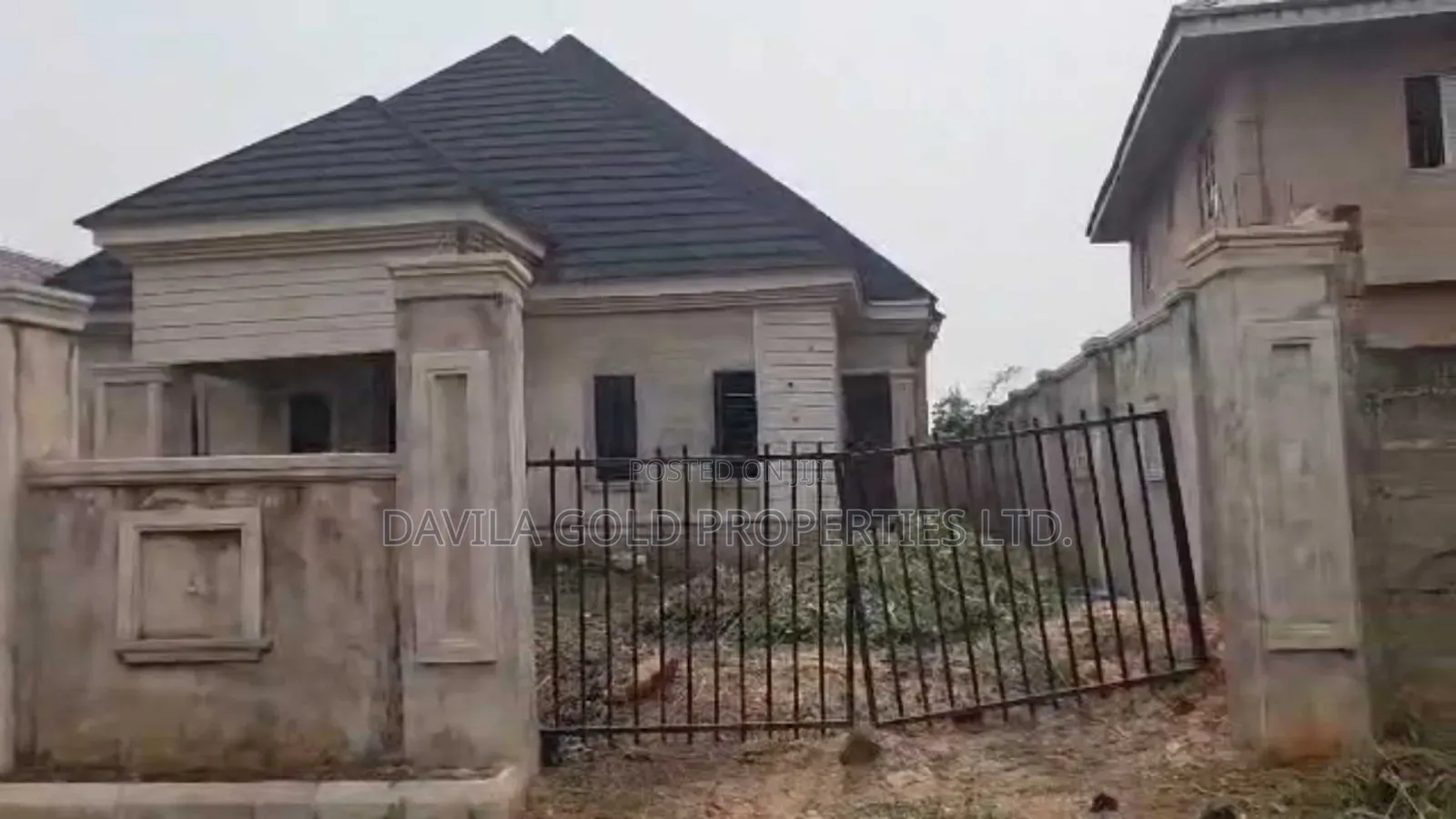 4bdrm Bungalow in Benin City for sale in Benin City