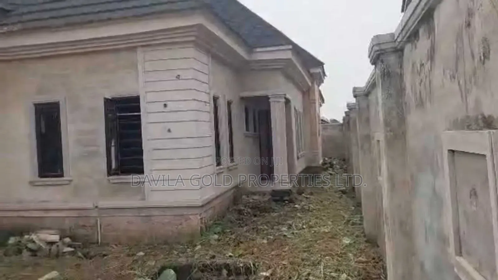 4bdrm Bungalow in Benin City for sale in Benin City
