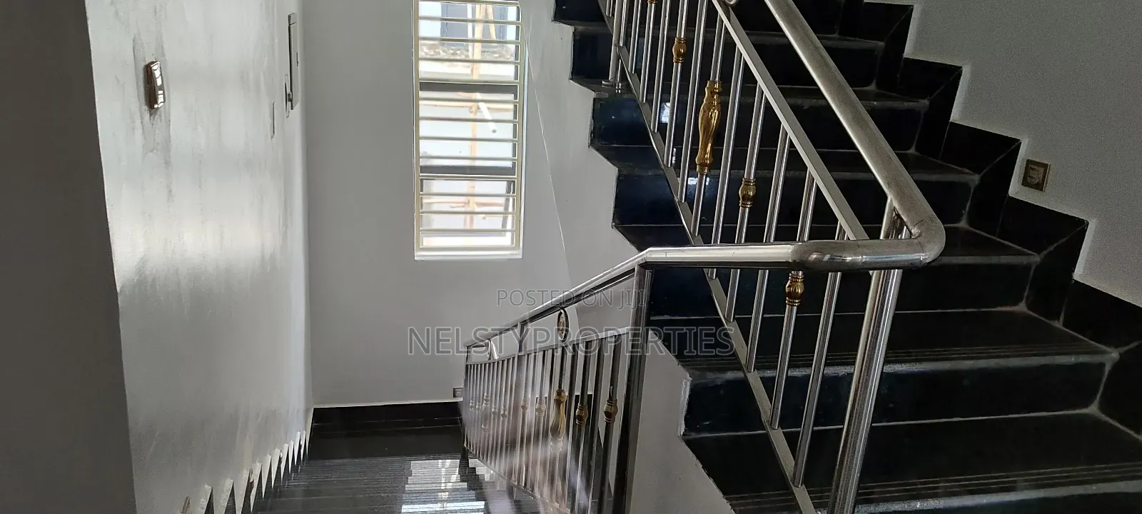 6bdrm Duplex in Metropolis, Gwarinpa for sale in Gwarinpa