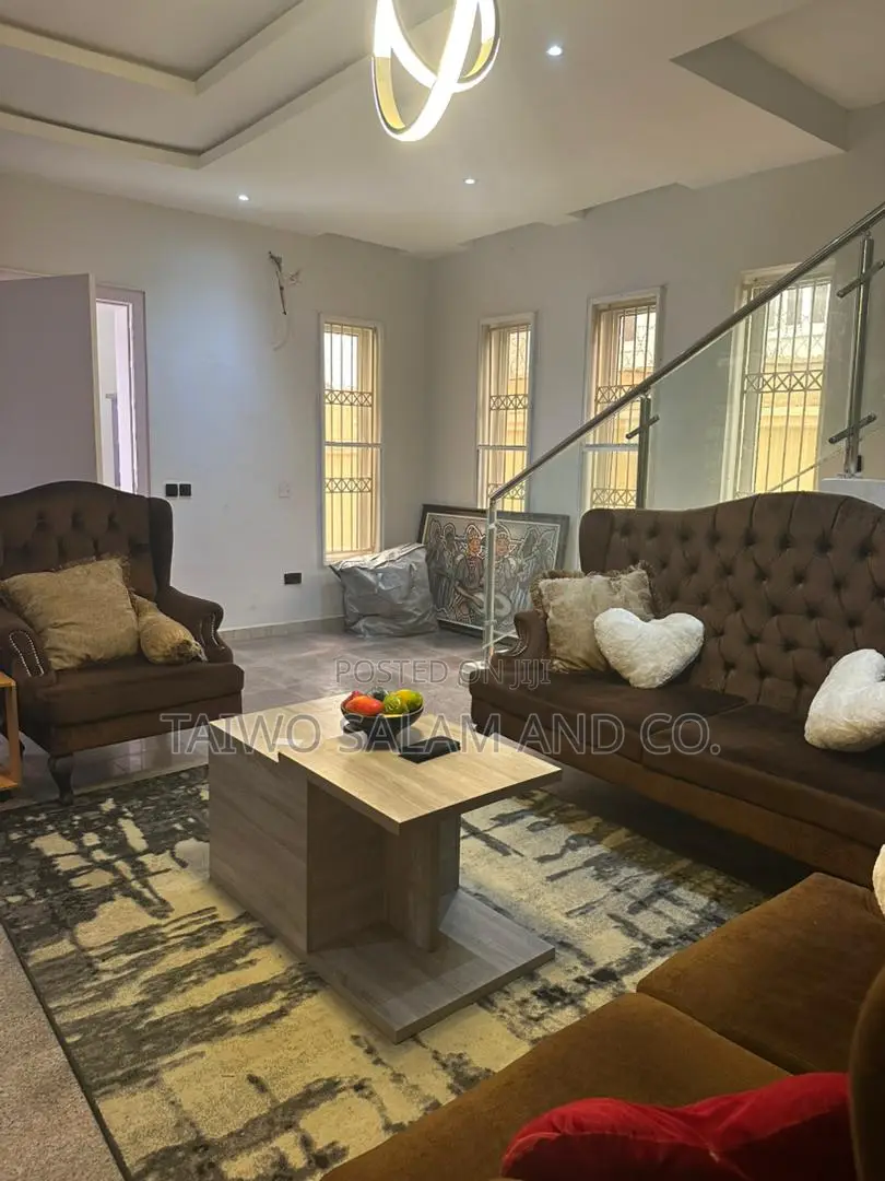 Furnished 4bdrm Duplex in Sijuwade Road, Jericho for sale in Jericho