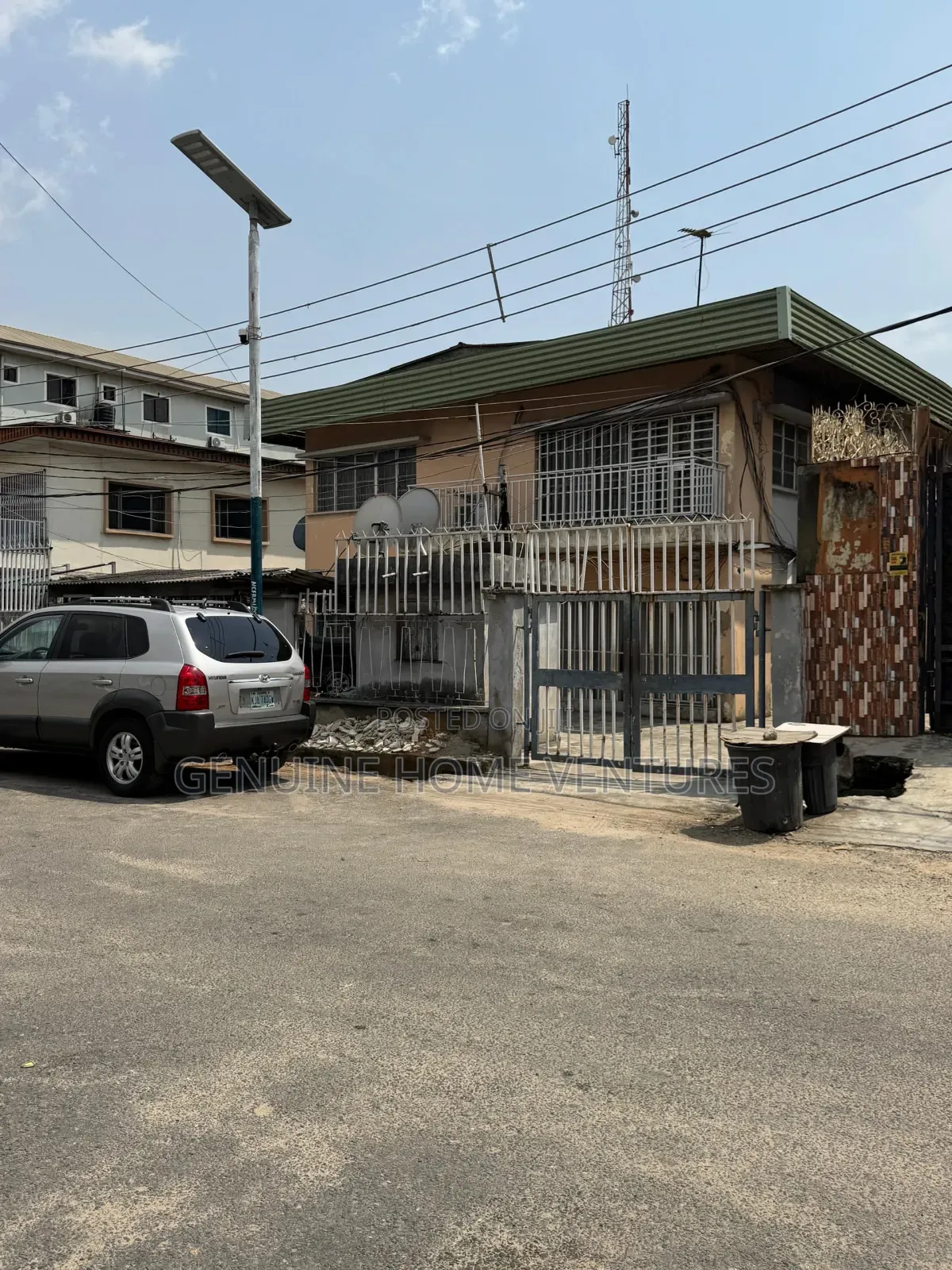 12bdrm Block of Flats in Census Surulere for sale in Surulere