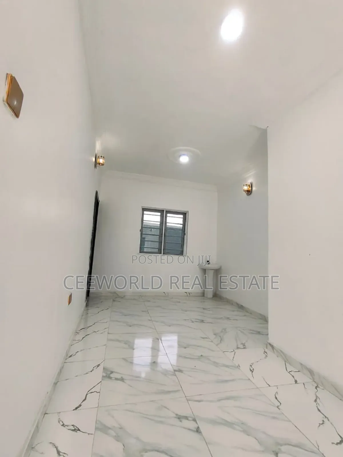 2bdrm Apartment in Isokan Estate Akobo for rent in Akobo