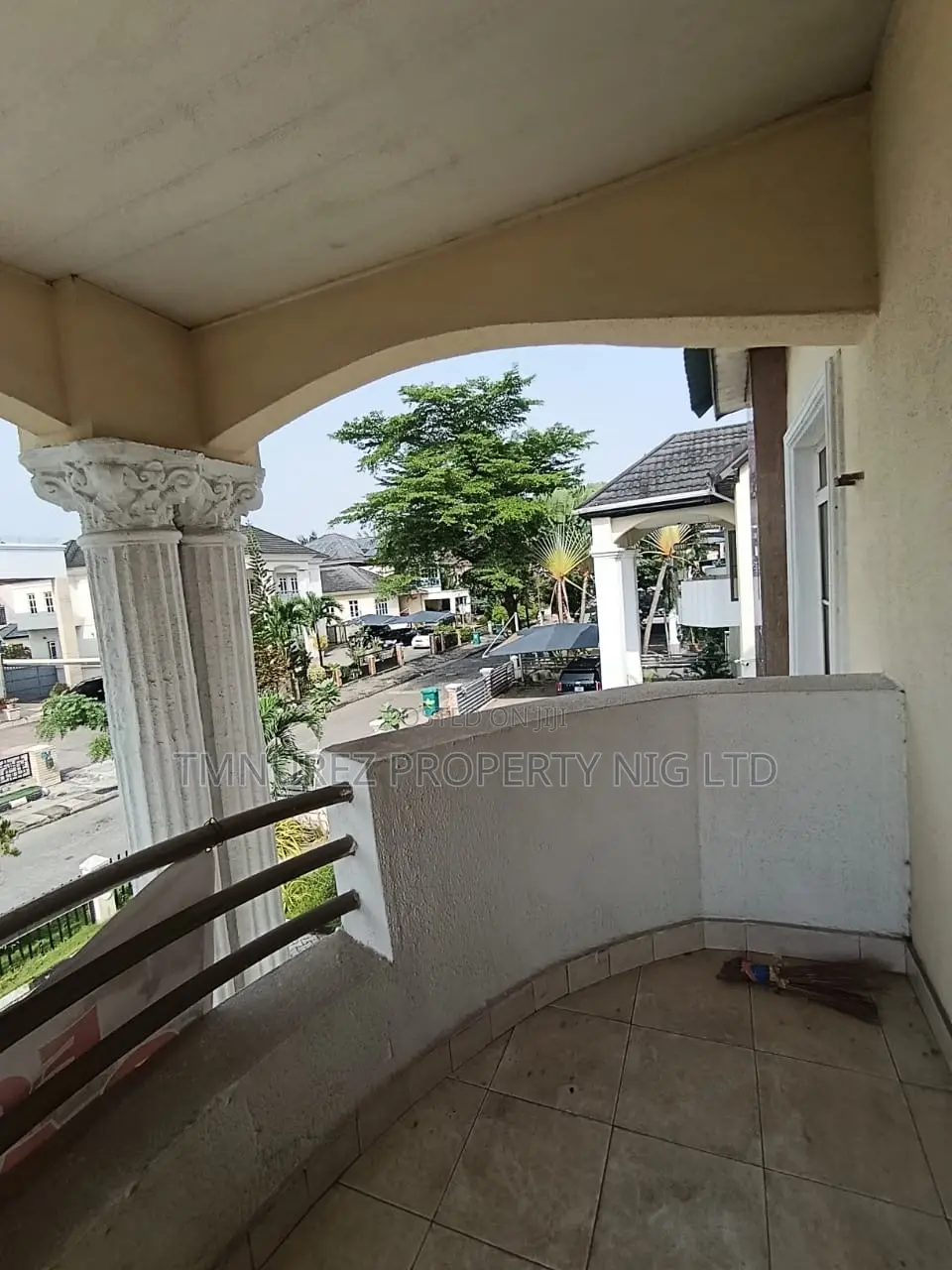 5bdrm Duplex in Chevron, Lekki for sale in Lekki