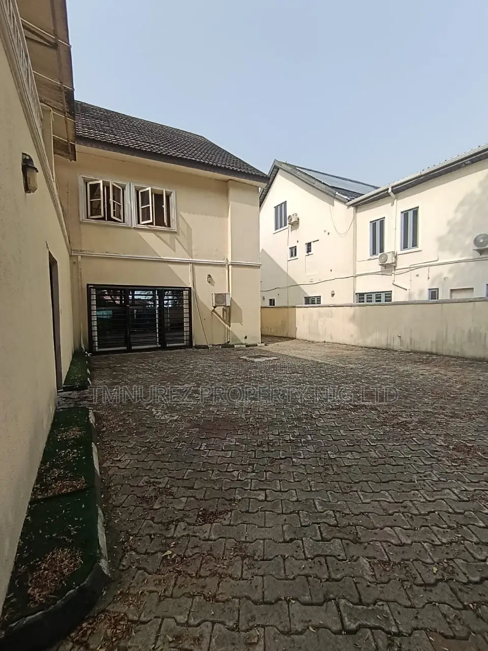 5bdrm Duplex in Chevron, Lekki for sale in Lekki