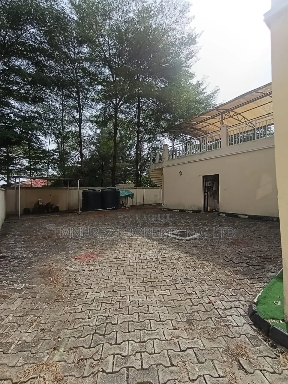 5bdrm Duplex in Chevron, Lekki for sale in Lekki