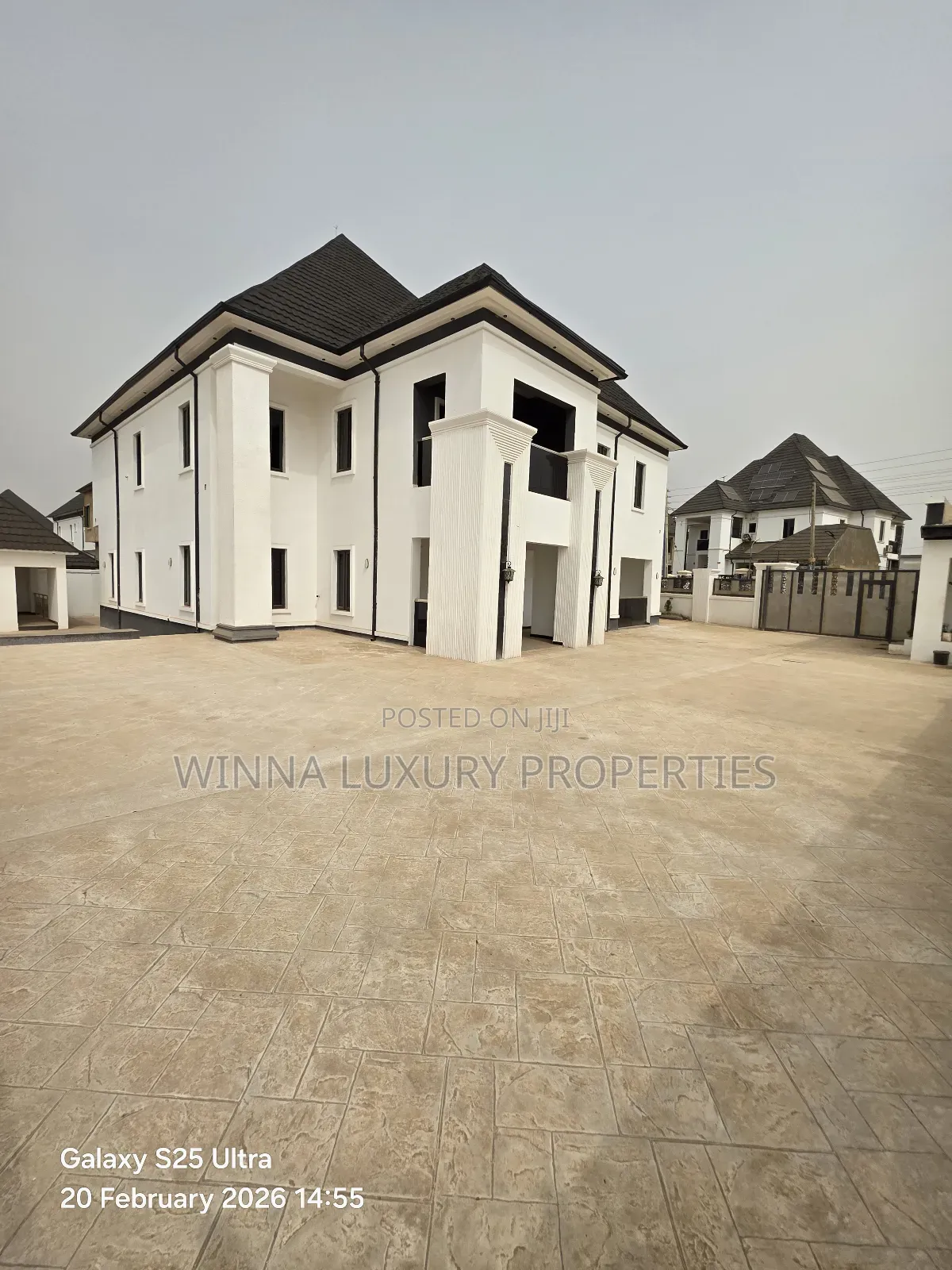 5bdrm Mansion in Lokogoma, Dakwo District for sale in Dakwo District