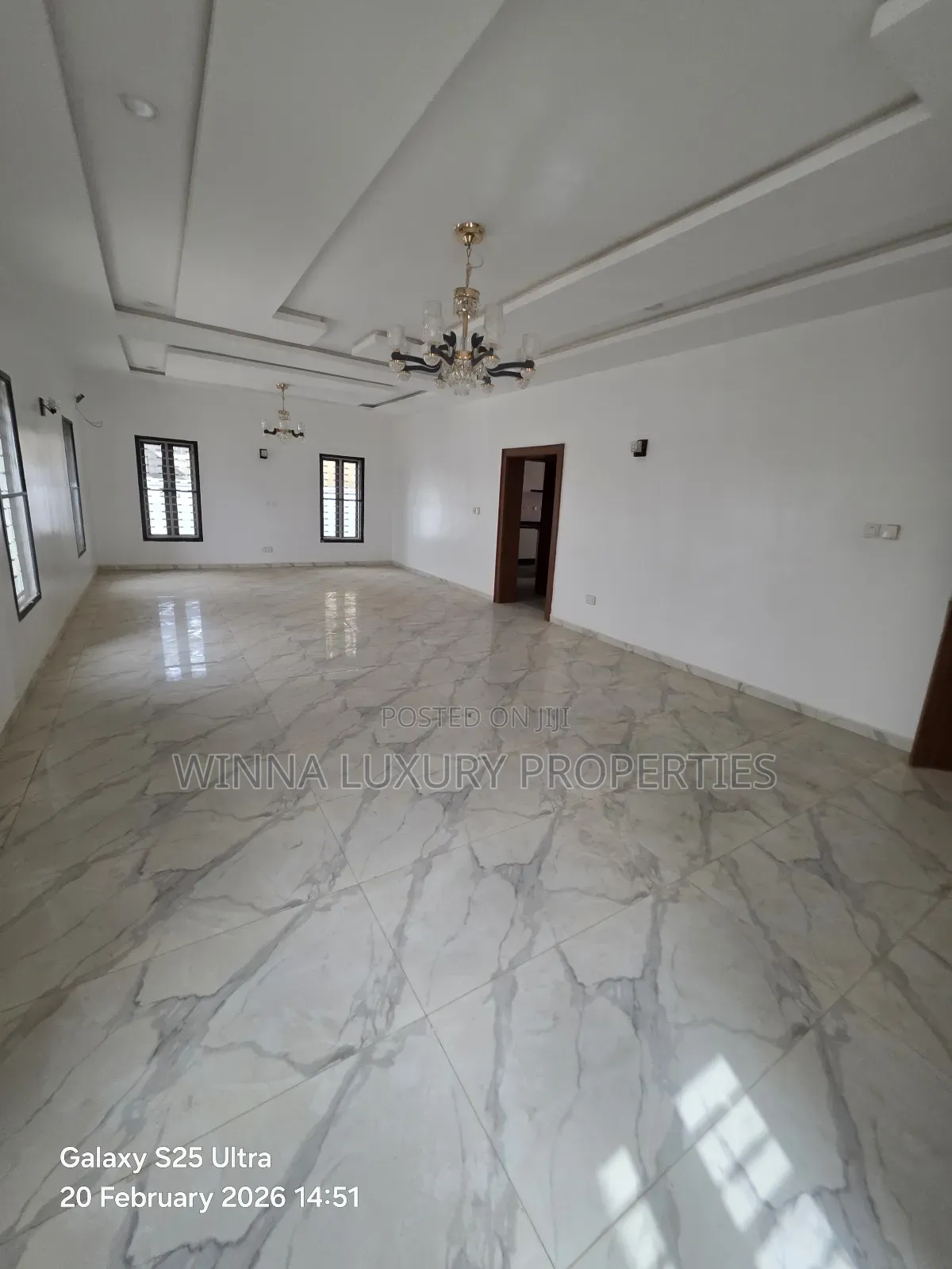 5bdrm Mansion in Lokogoma, Dakwo District for sale in Dakwo District