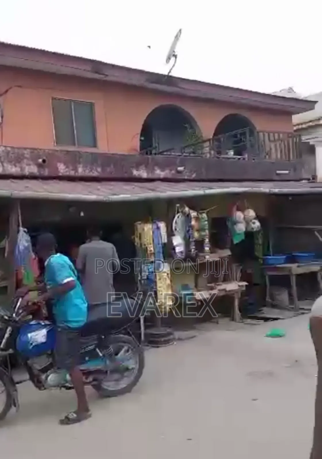 19bdrm Block of Flats in Ojo for sale in Ojo