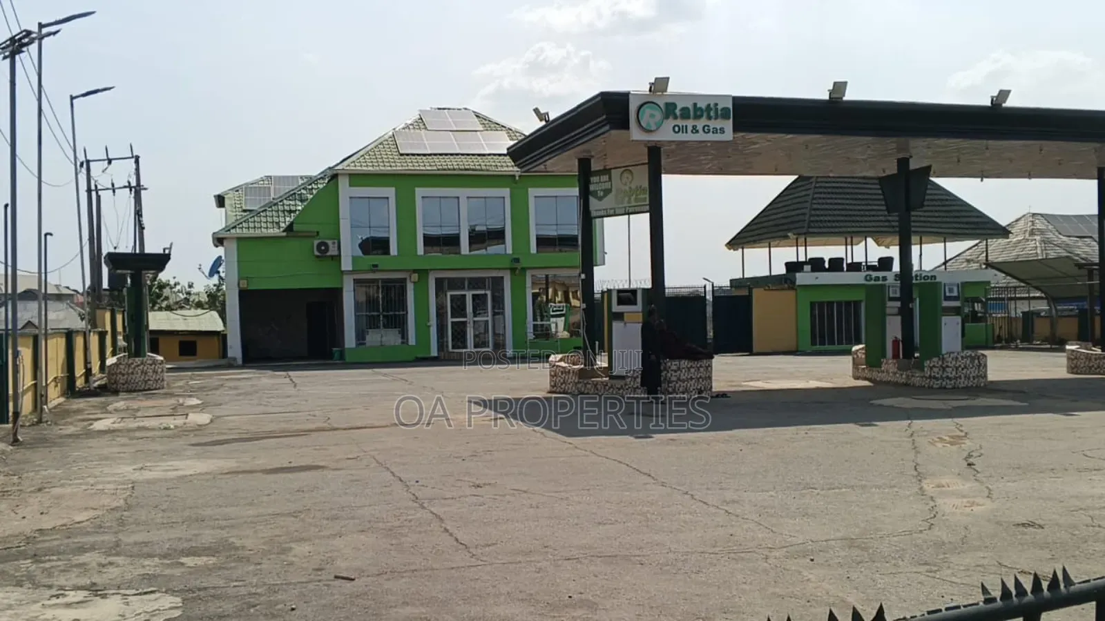 Filling Station for Lease at Oluwo Egbeda New Ife Road Ibadan. 10m in Ibadan