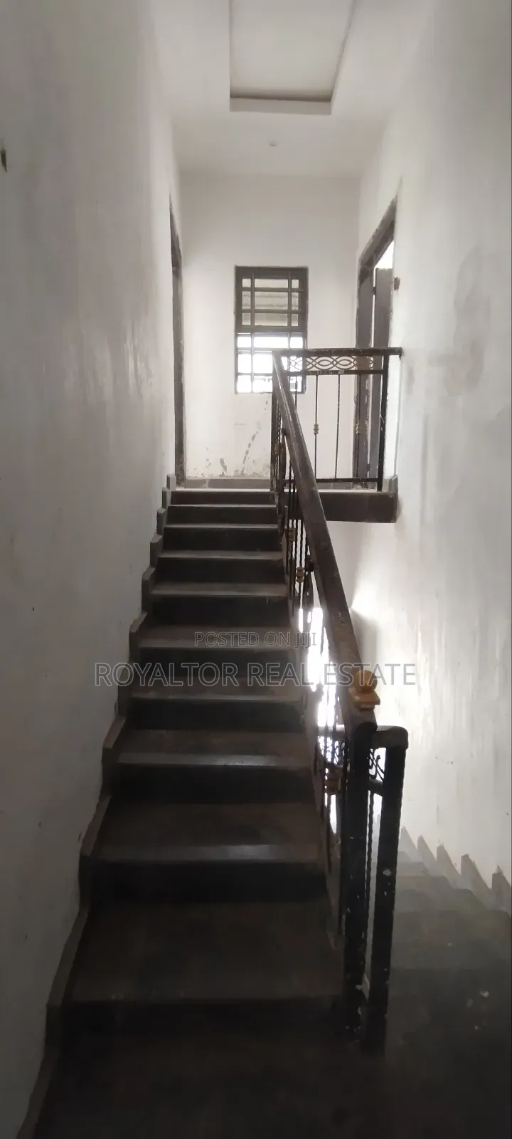 2bdrm Apartment in Royaltor Real Estate, Benin City for sale in Benin City