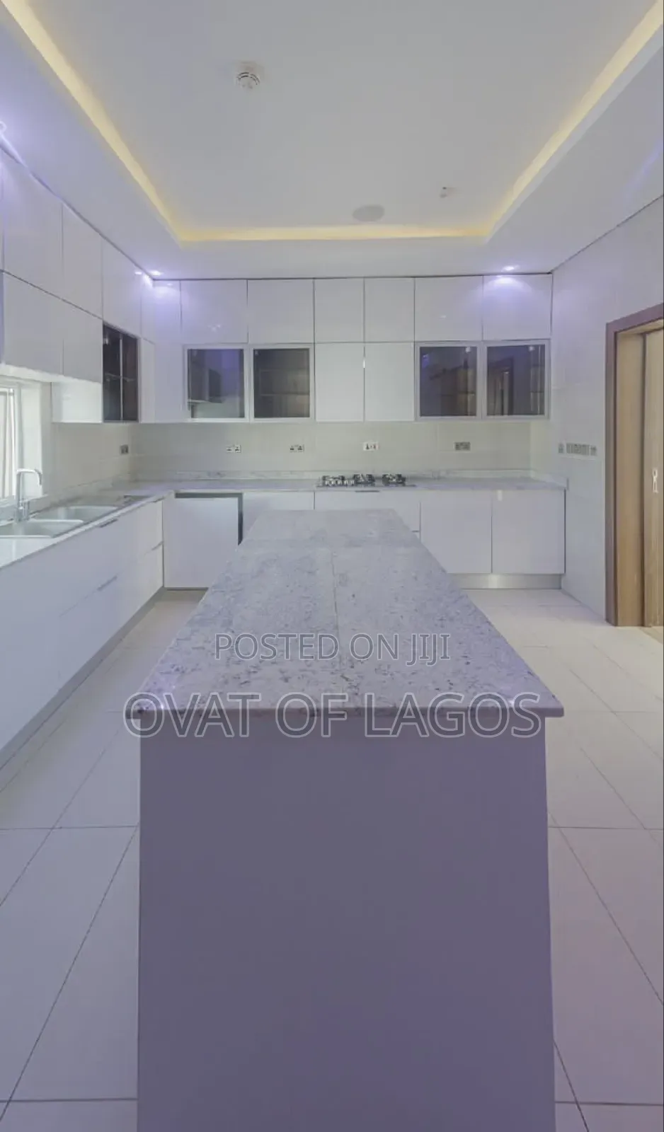4bdrm Duplex in Pinnock Beach, Lekki Phase 1 for sale in Lekki Phase 1