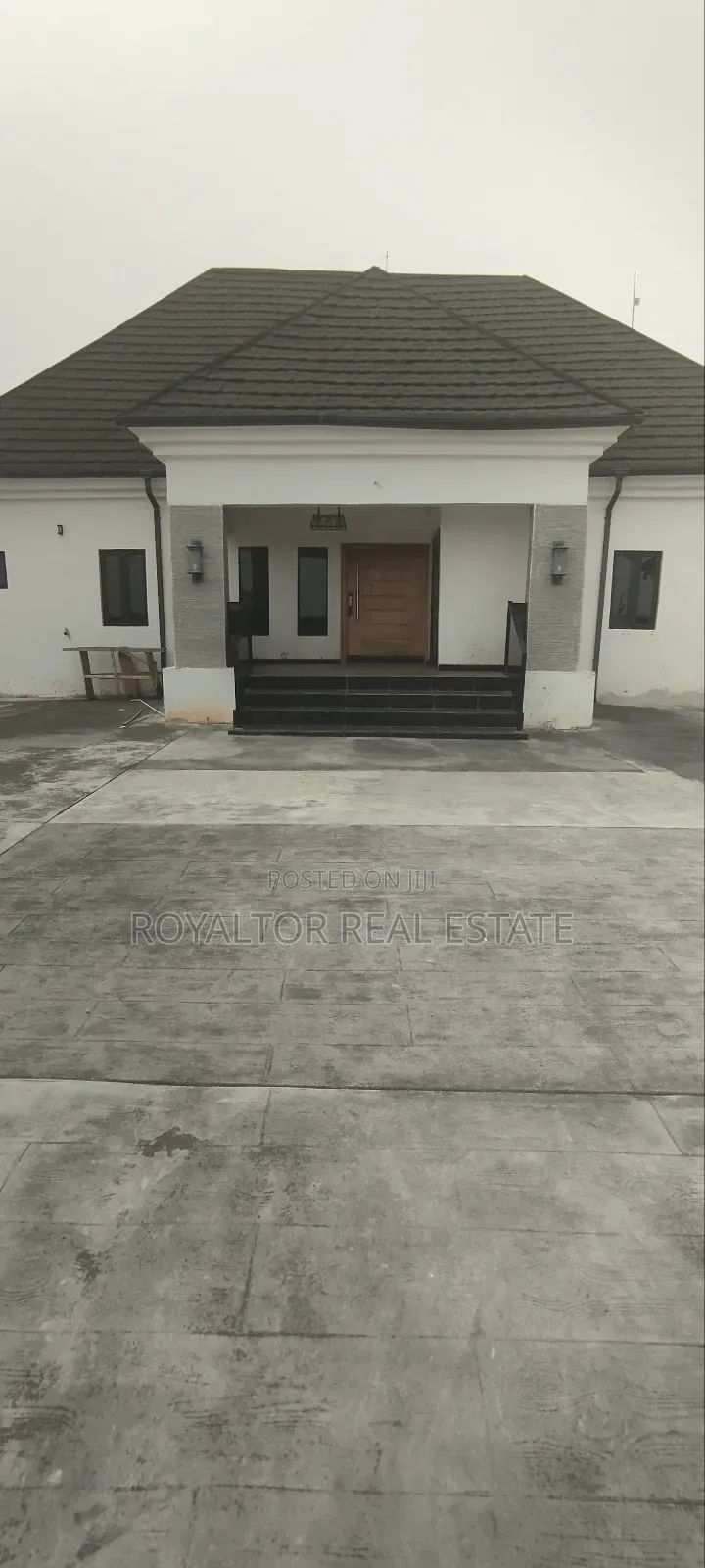 4bdrm Bungalow in Royaltor Real Estate, Benin City for sale in Benin City