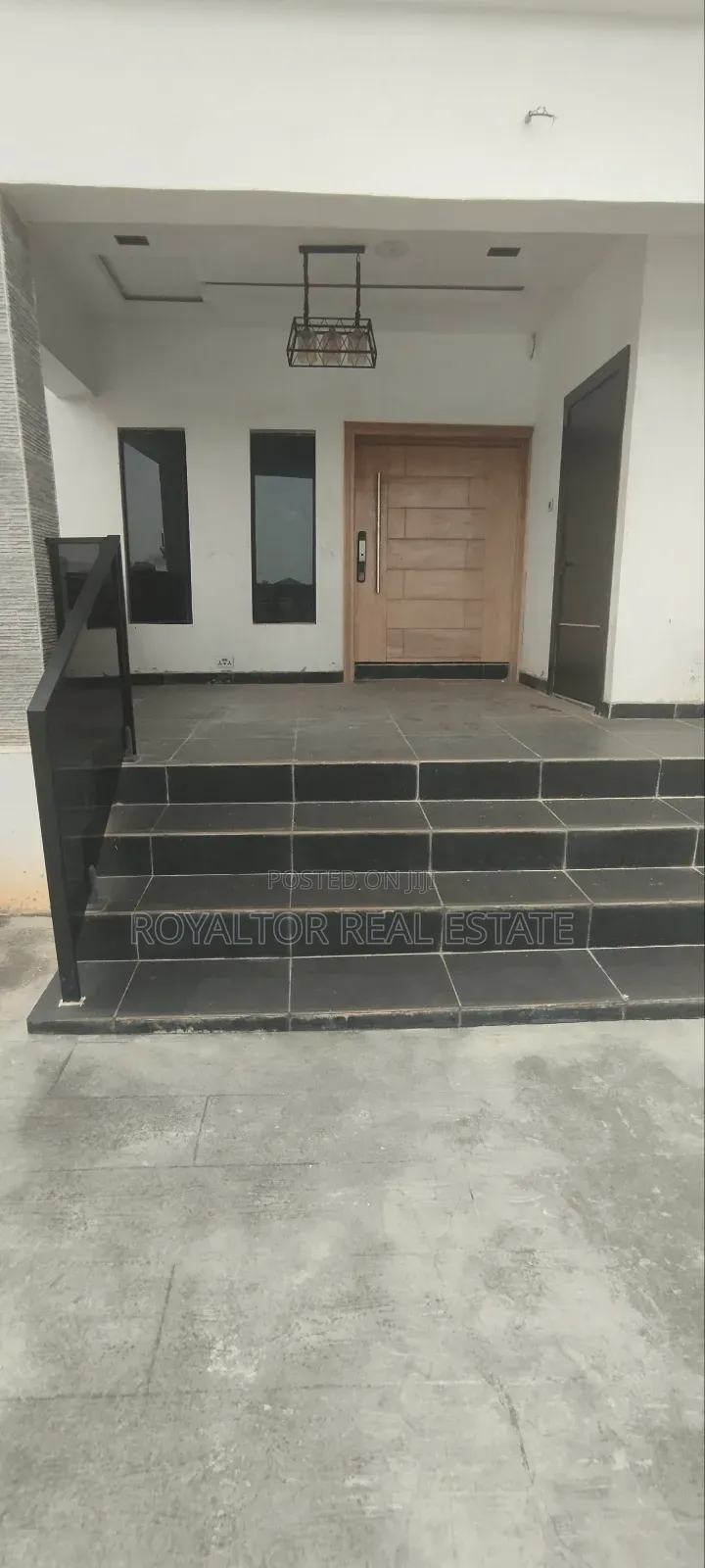 4bdrm Bungalow in Royaltor Real Estate, Benin City for sale in Benin City
