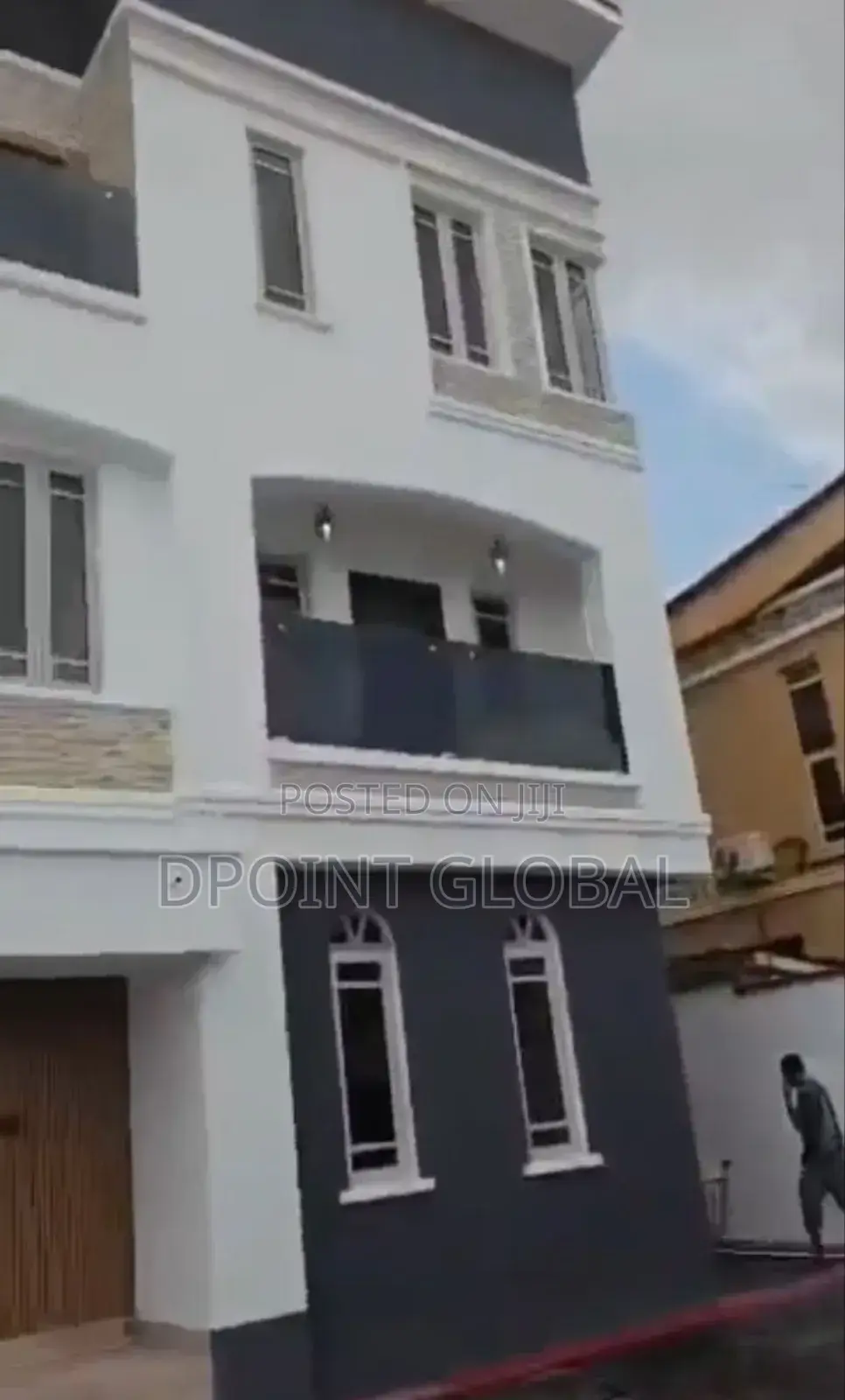 7bdrm Duplex in Gowon, Ipaja for sale in Ipaja