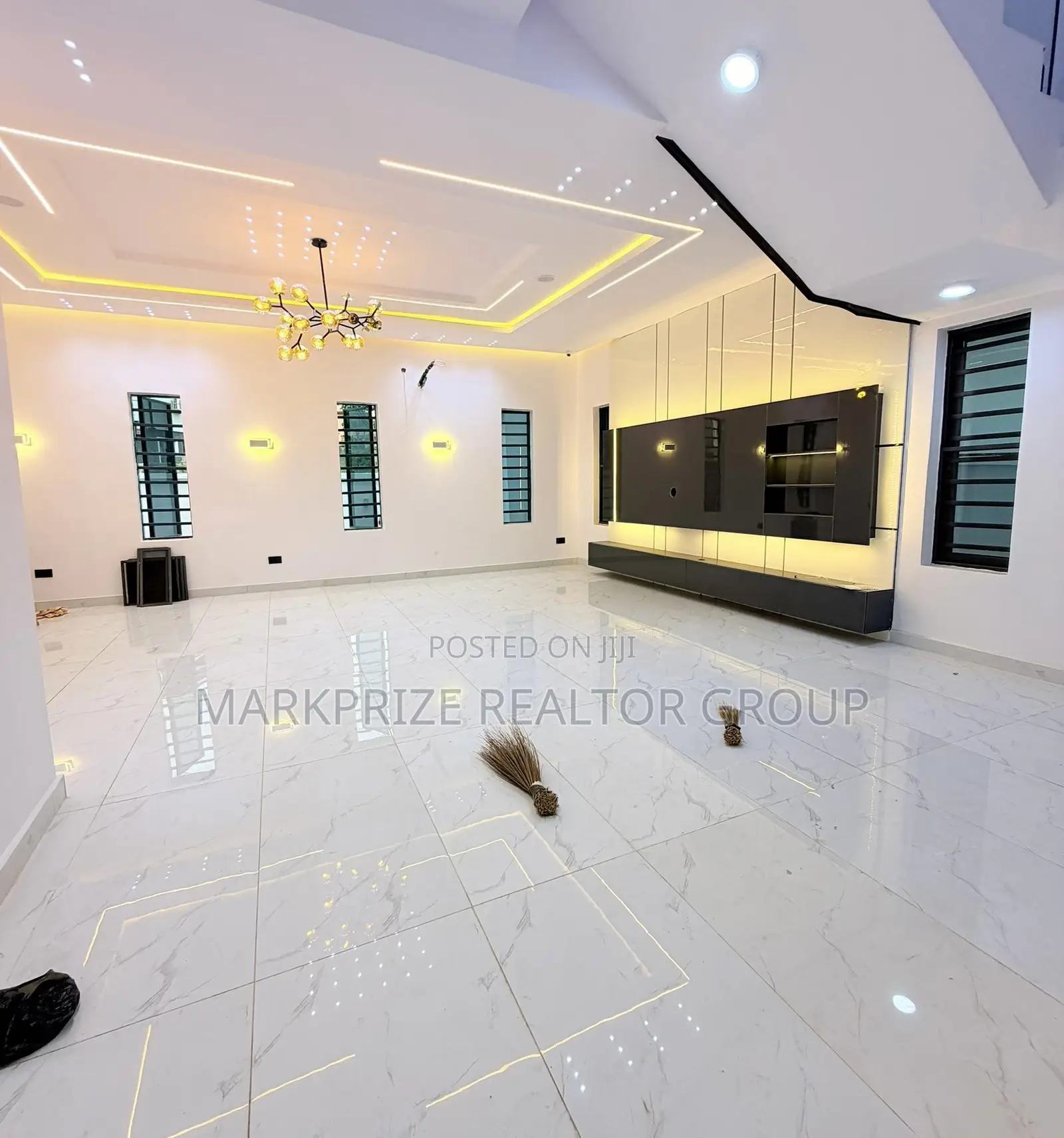 4bdrm Duplex in Ogba Ikeja Lagos for sale in Ogba