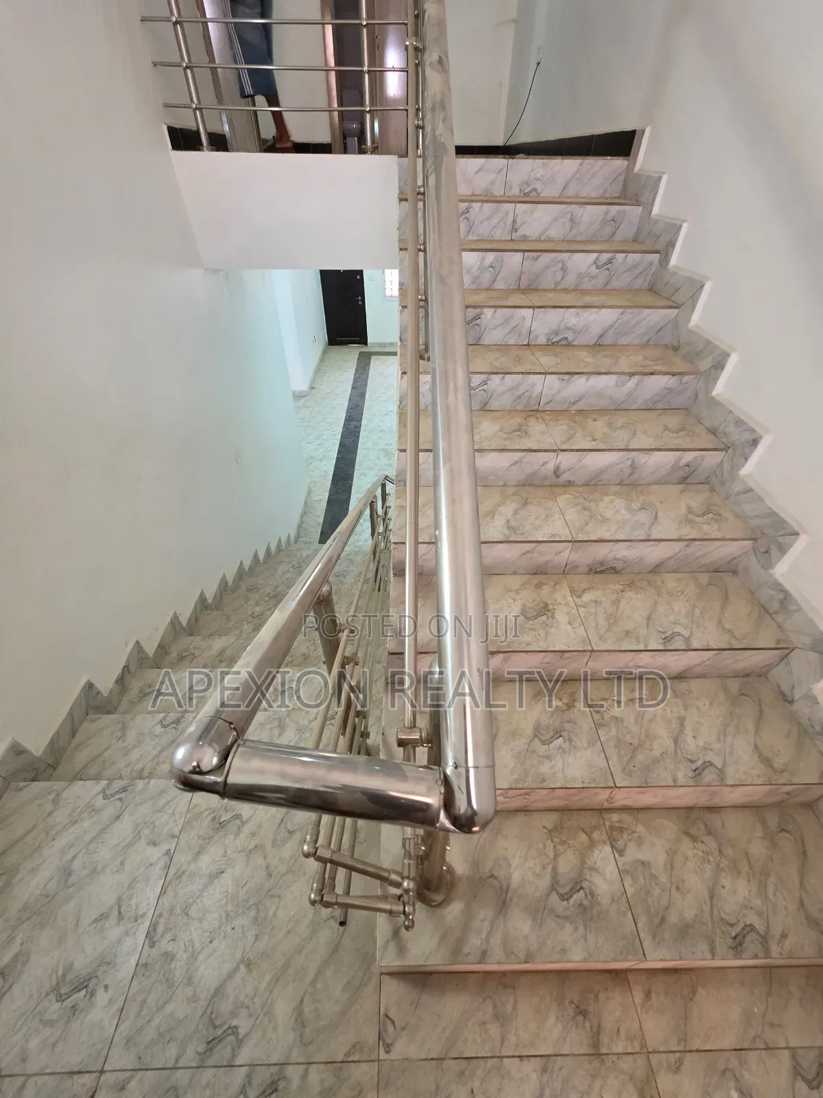 4bdrm Apartment in Brains And Hammers, Durumi for rent in Durumi