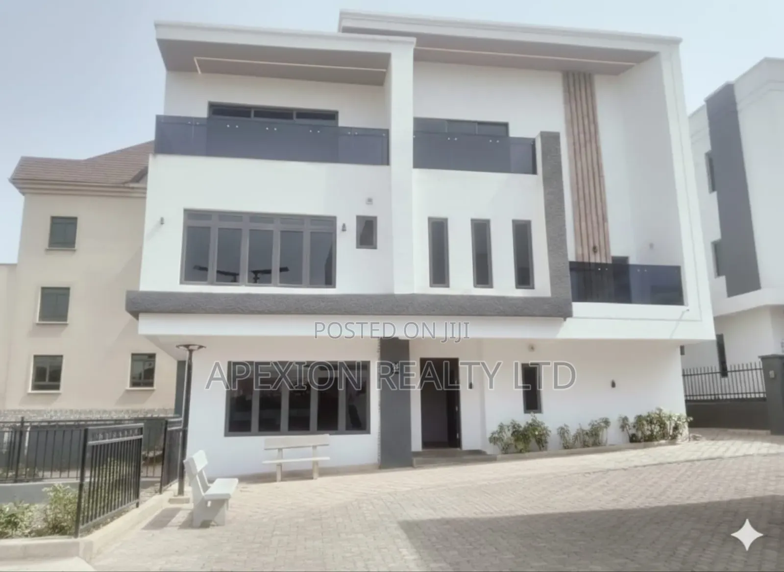 5bdrm Apartment in Brent Manor Guzape for rent in Guzape District