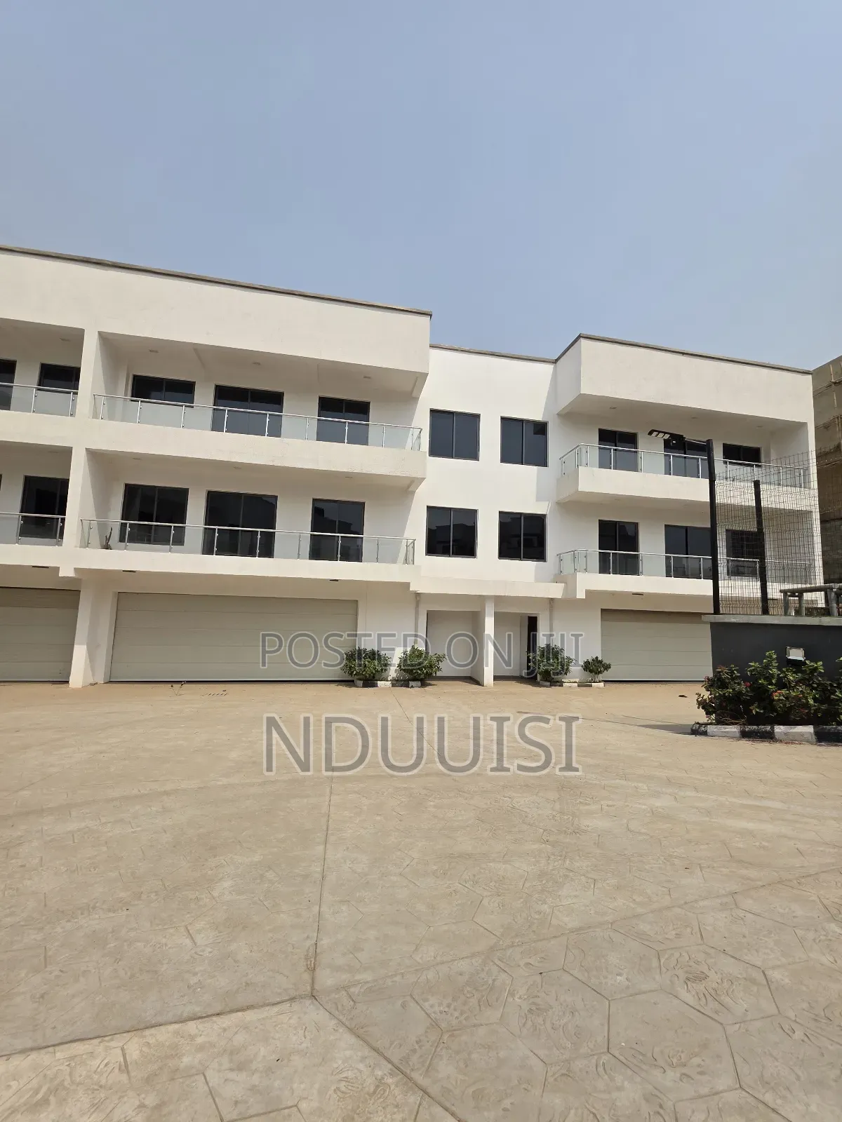 20bdrm Townhouse/Terrace in Guzape District for sale in Guzape District