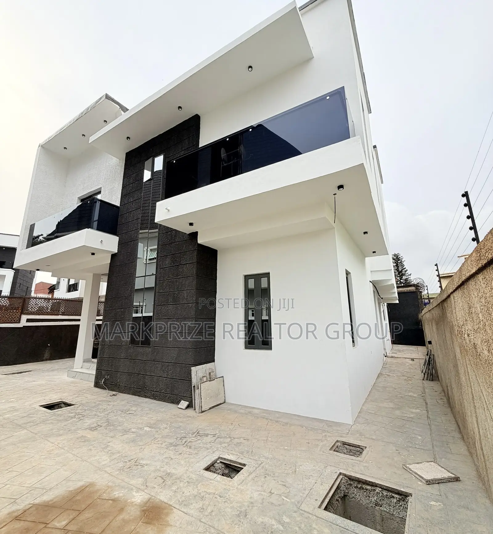 5bdrm Duplex in Omole Phase 1 Lagos for sale in Omole Phase 1