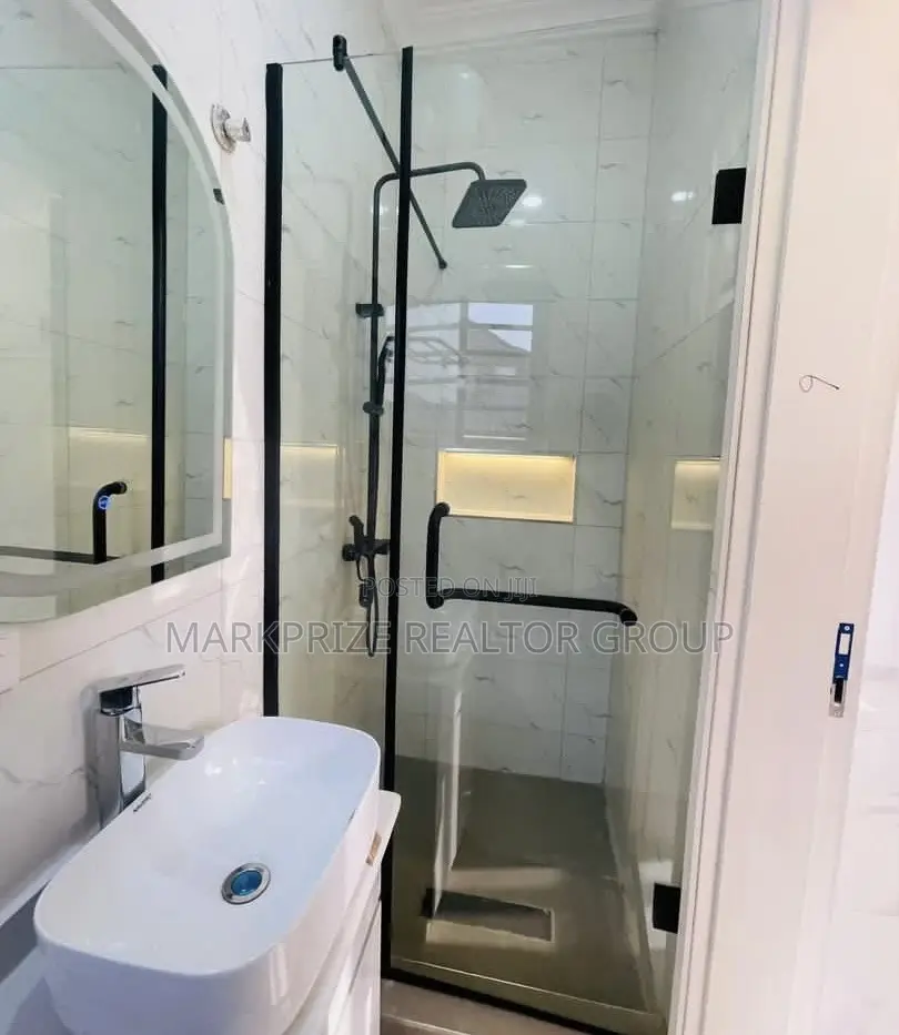 5bdrm Duplex in Ojodu Berger Lagos for sale in Ojodu