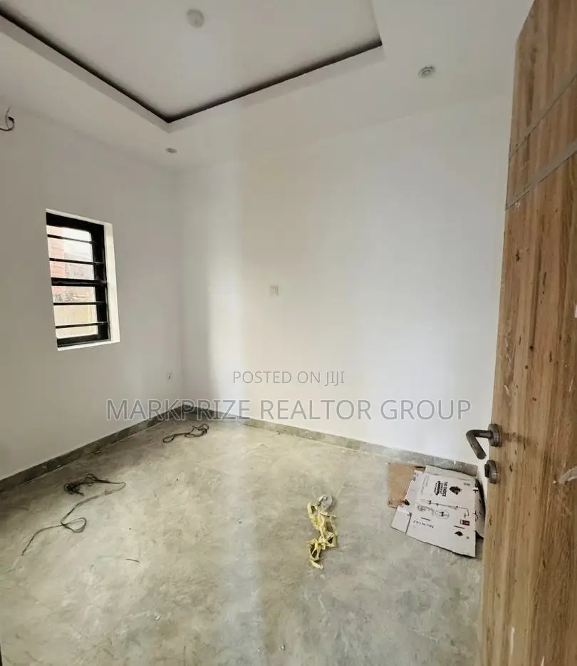 2bdrm Apartment in Oregun Ikeja Lagos for sale in Oregun