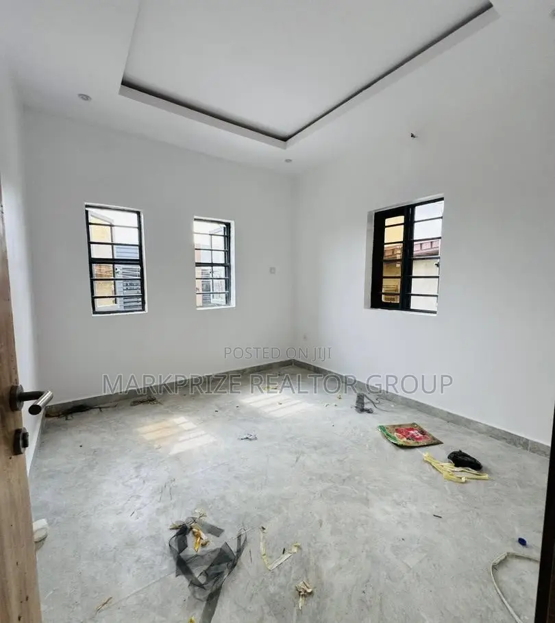 2bdrm Apartment in Oregun Ikeja Lagos for sale in Oregun