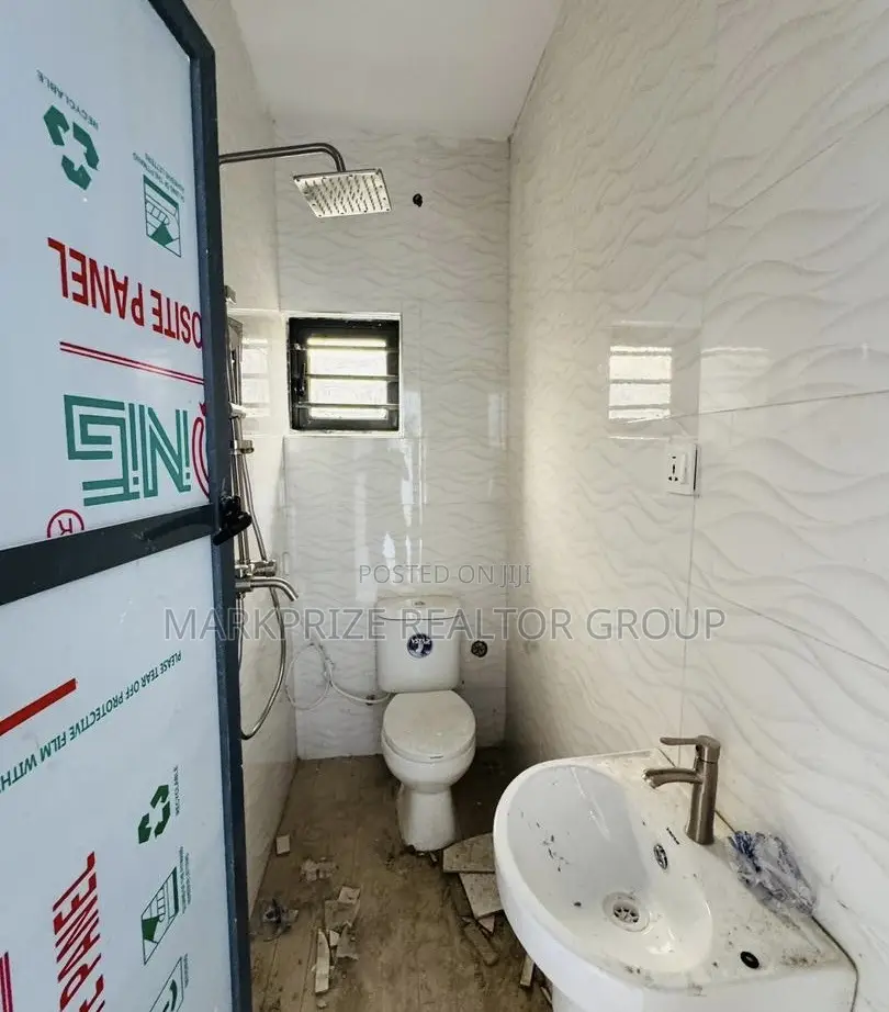 2bdrm Apartment in Oregun Ikeja Lagos for sale in Oregun