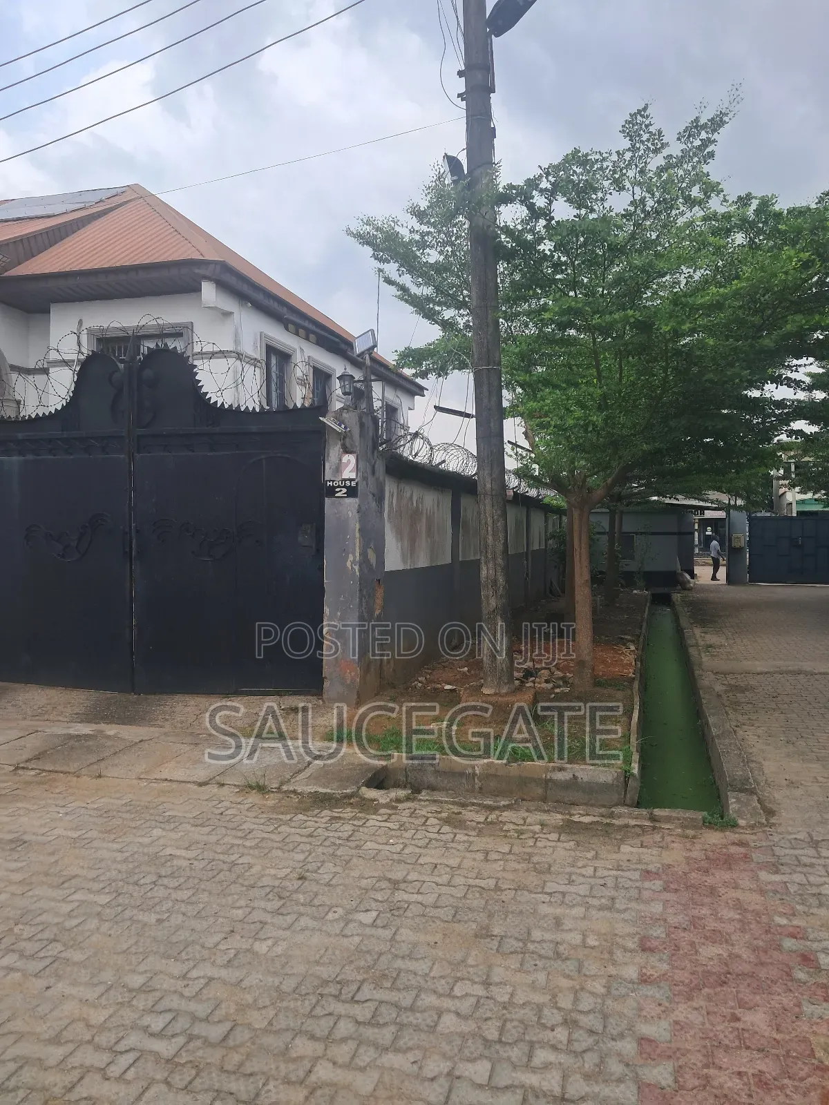 4bdrm Duplex in Fha Estate Satellite for sale in Satellite Town