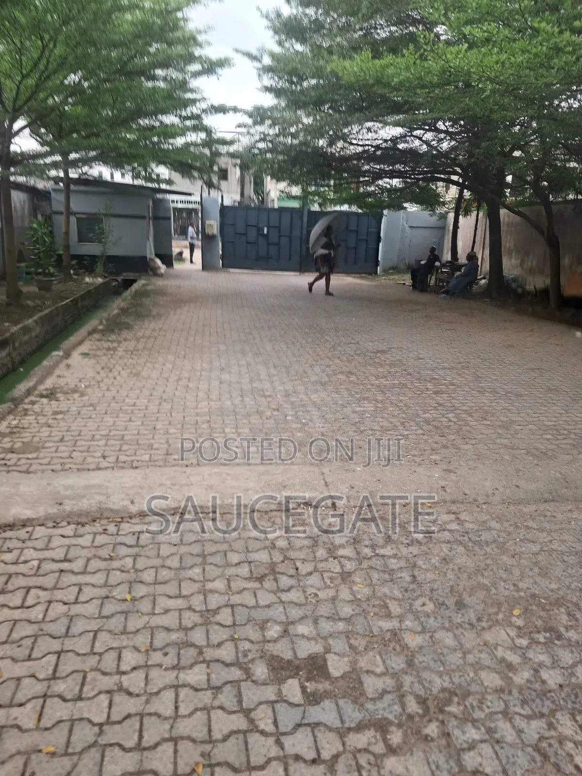4bdrm Duplex in Fha Estate Satellite for sale in Satellite Town