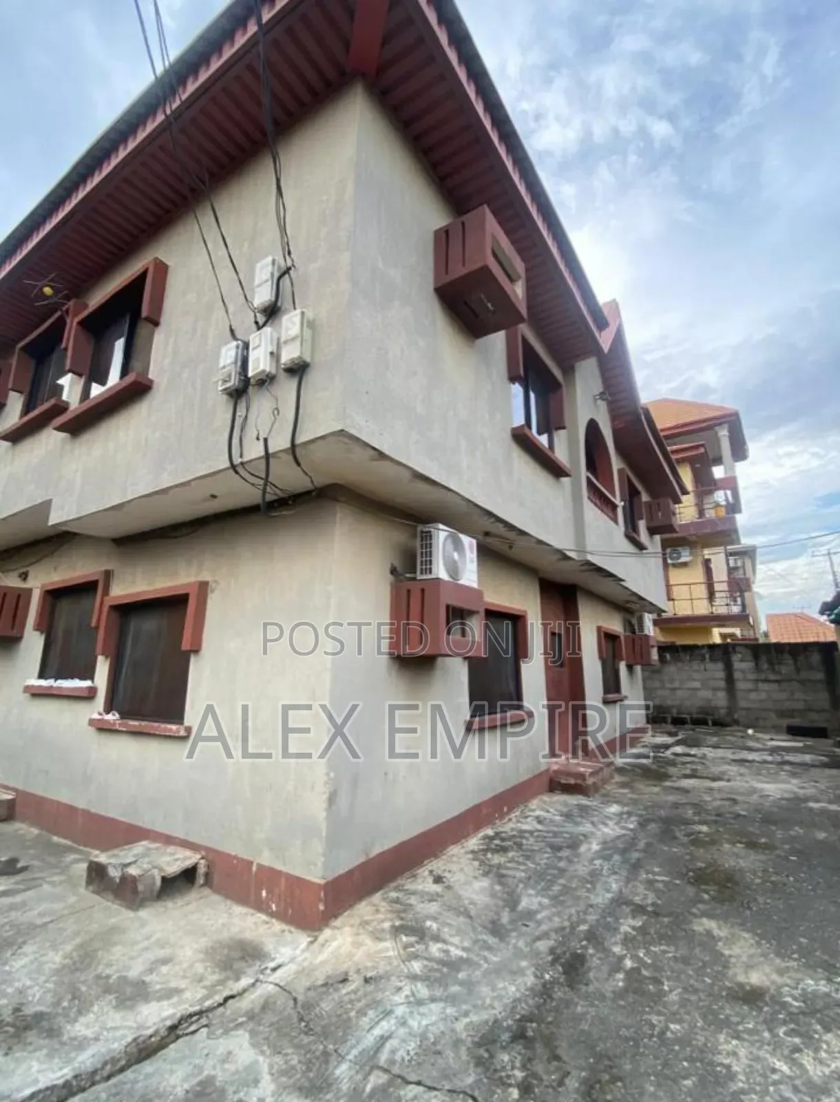 3bdrm Block of Flats in Ago Palace for sale in Ago Palace