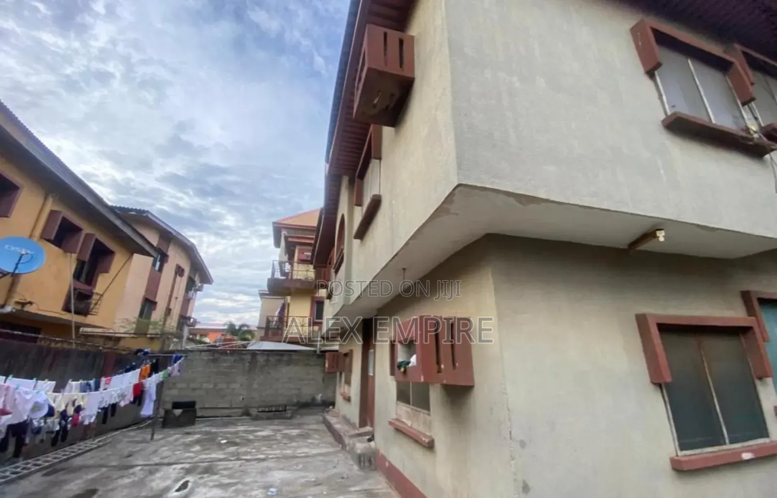 3bdrm Block of Flats in Ago Palace for sale in Ago Palace