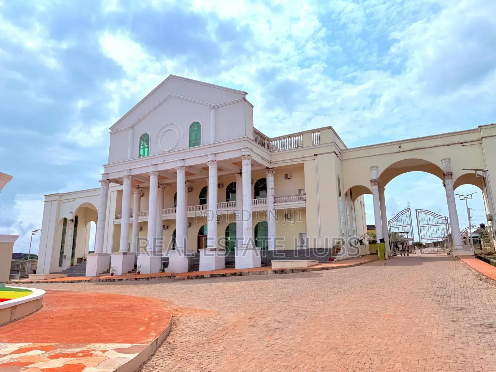 Lands Available for Sale in Oluyole Lbadan. Oyo State. in Oluyole