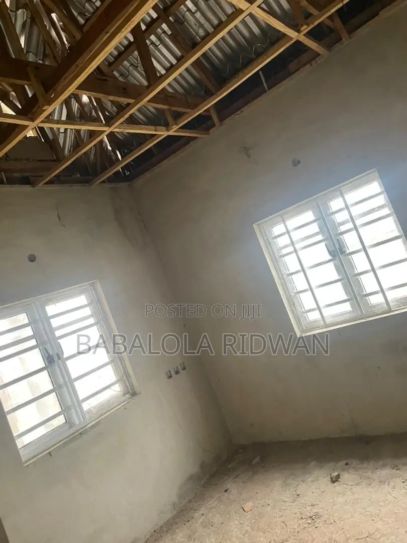 3bdrm Bungalow in Akoto Estate, Akala Express for sale in Akala Express