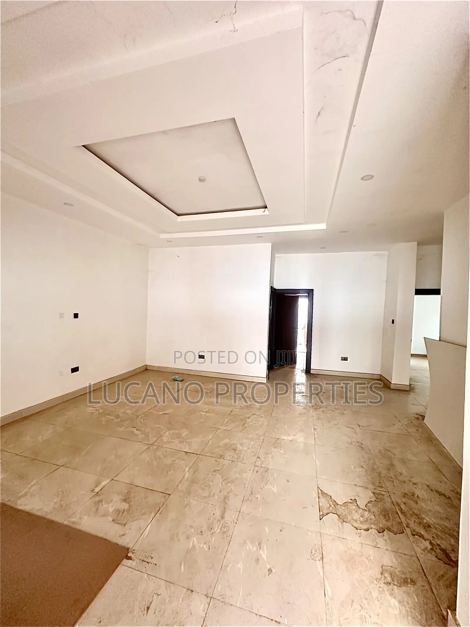 3bdrm Block of Flats in Jahi By Gilmore for sale in Jahi