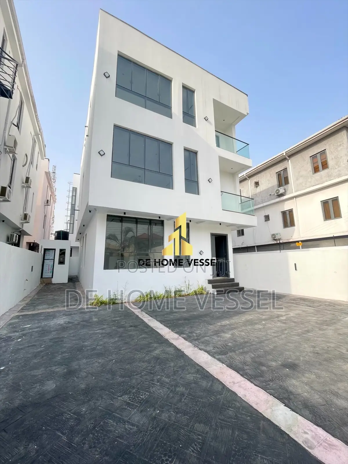 5bdrm Duplex in Lekki for sale in Lekki