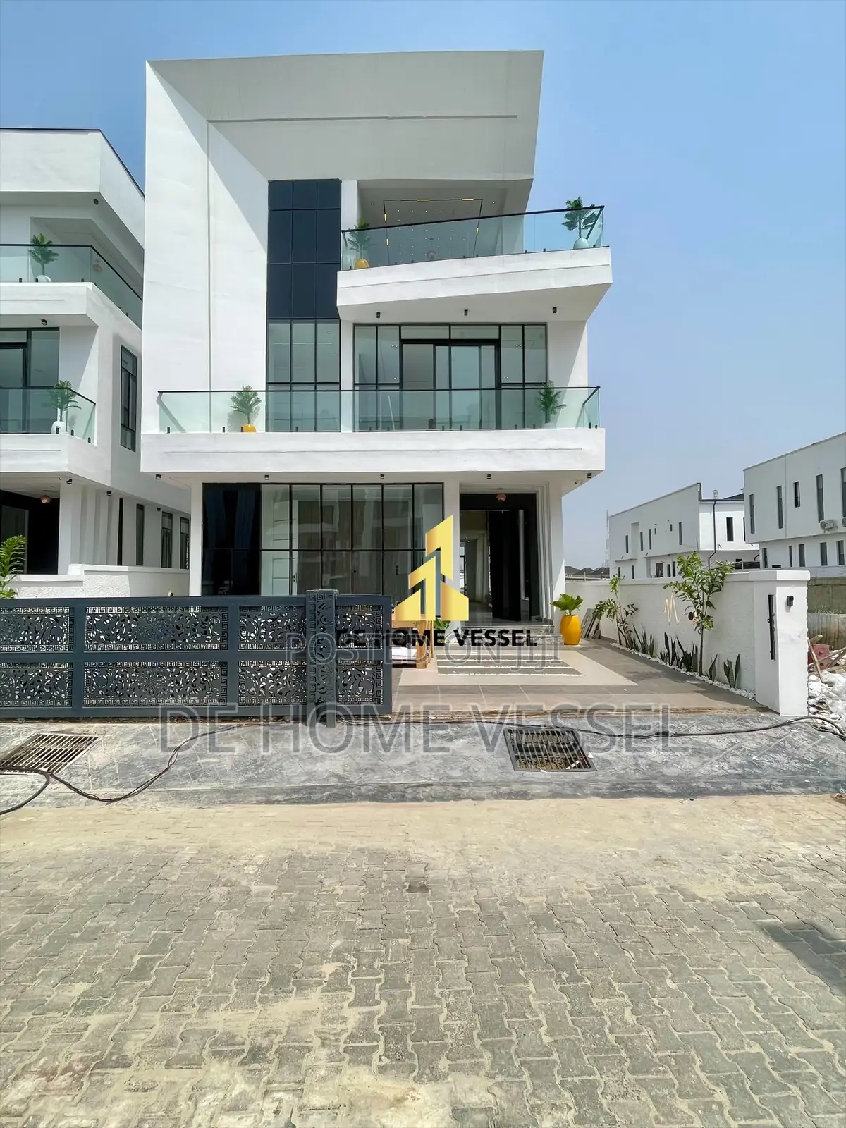 5bdrm Duplex in Lekki for sale in Lekki