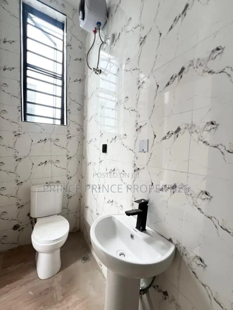 Furnished 5bdrm Duplex in Ikota Lekki for sale in Lekki