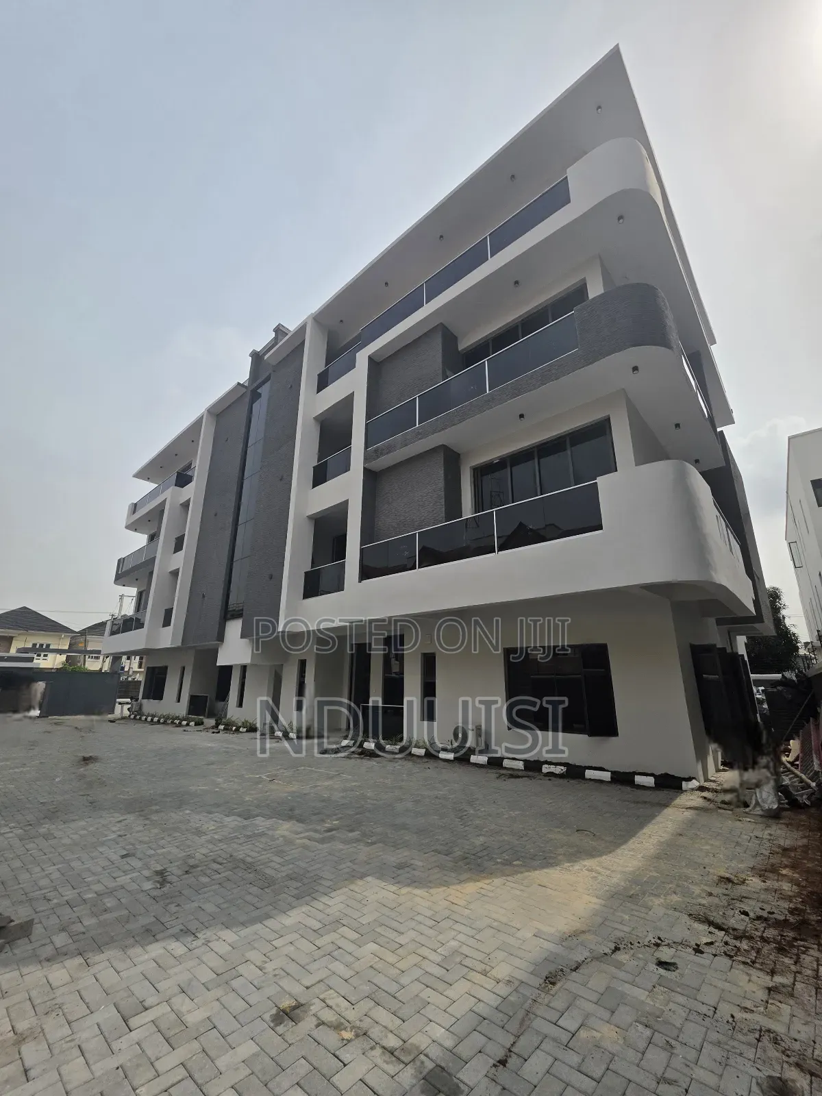 3bdrm Apartment in Lekki Phase 1 for sale in Lekki Phase 1
