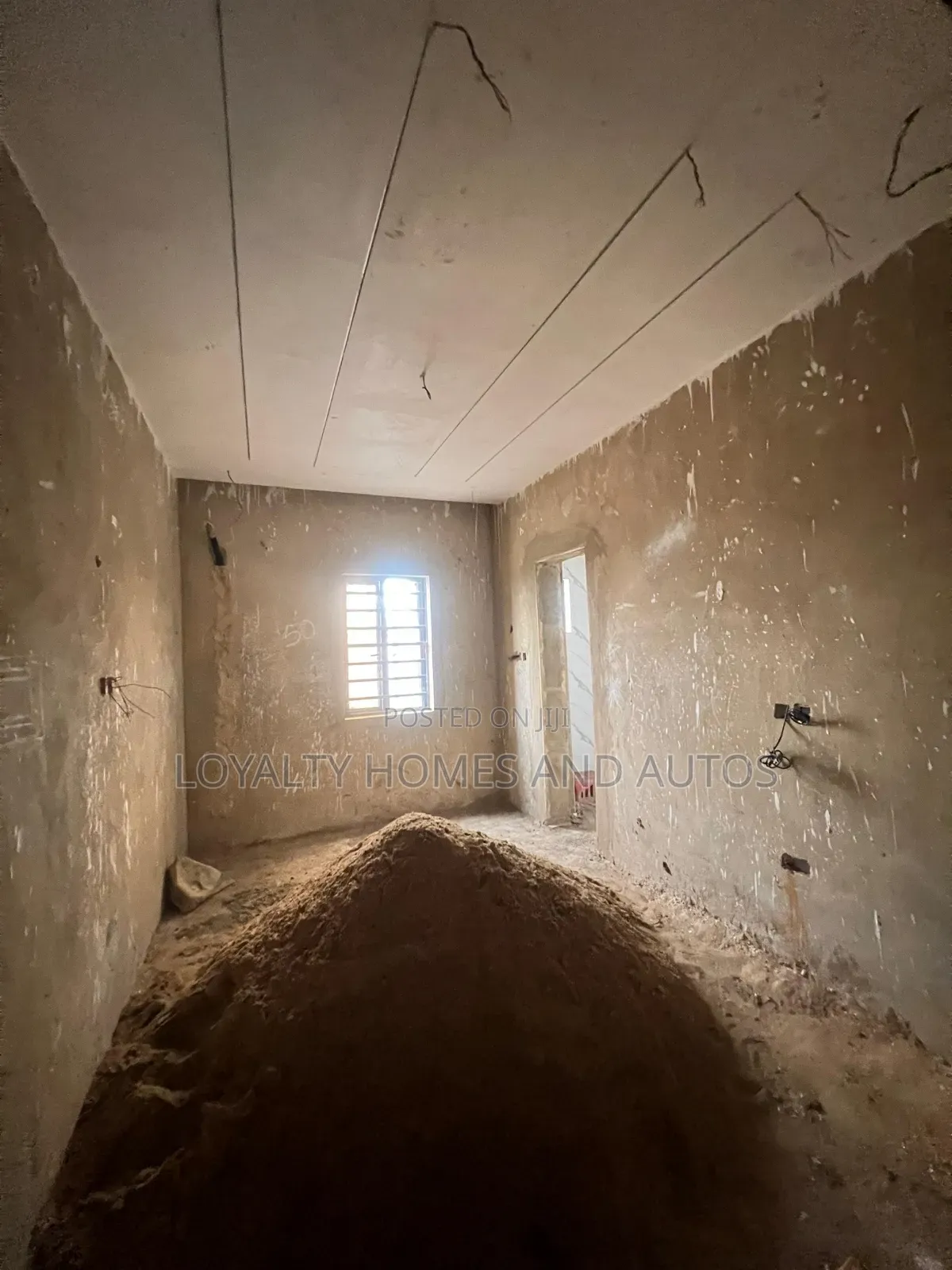 5bdrm Duplex in GRA Phase 1 for sale in GRA Phase 1