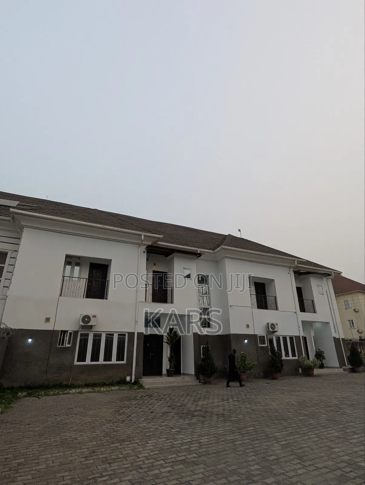 Furnished 9bdrm Duplex in Green City Residence for sale in Gwarinpa