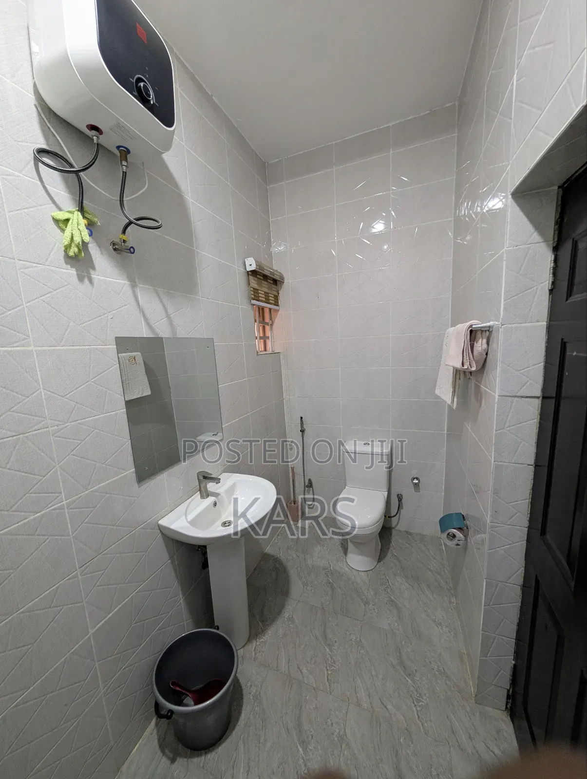 Furnished 9bdrm Duplex in Green City Residence for sale in Gwarinpa
