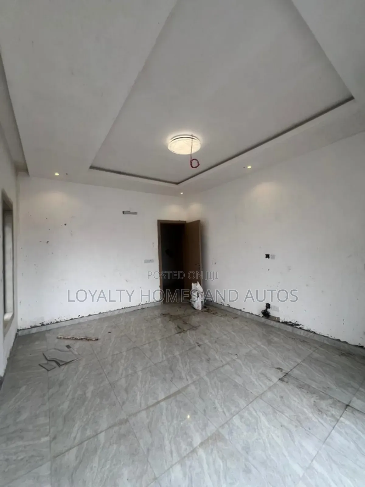 5bdrm Duplex in Surulere for sale in Surulere