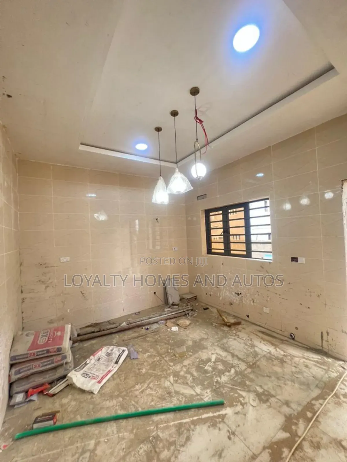 5bdrm Duplex in Surulere for sale in Surulere
