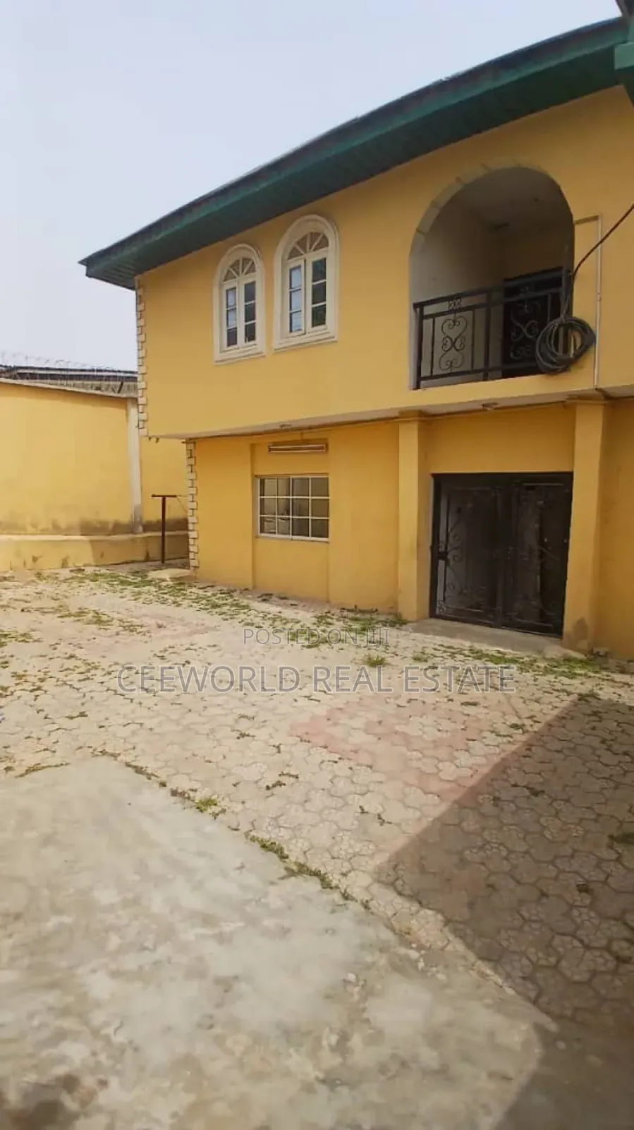 5bdrm Duplex in Oluyole Estate for rent in Oluyole