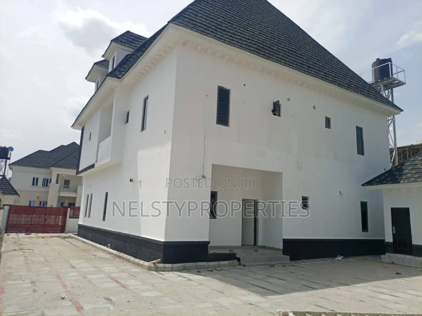 6bdrm Duplex in Karasana, Gwarinpa for sale in Gwarinpa