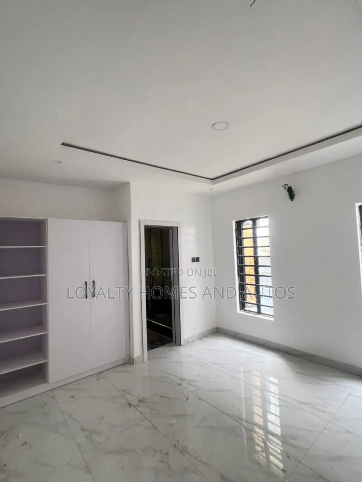 5bdrm Duplex in GRA Phase 1 for sale in GRA Phase 1