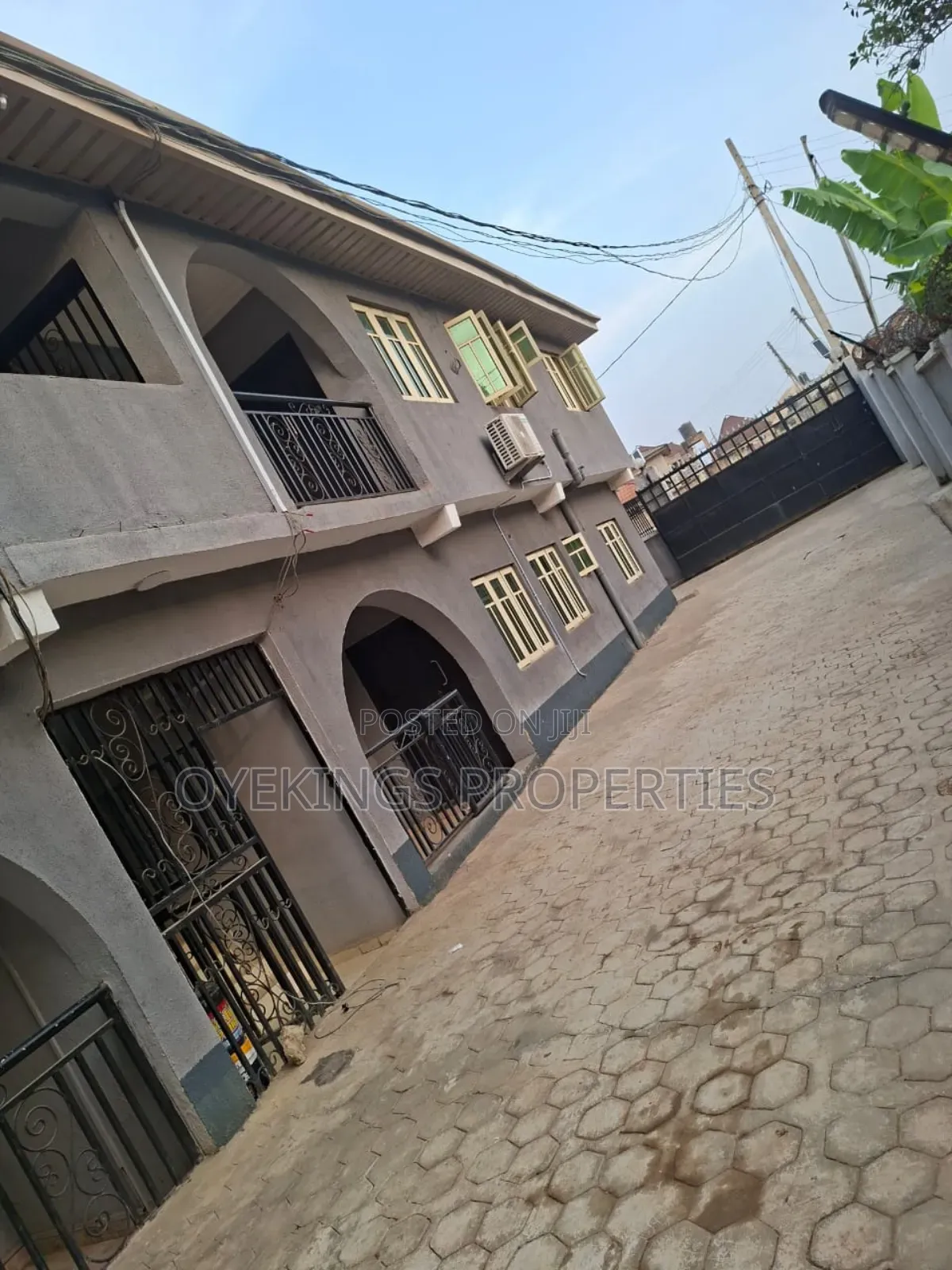 3bdrm Block of Flats in Elebu Oja, Akala Express for rent in Akala Express