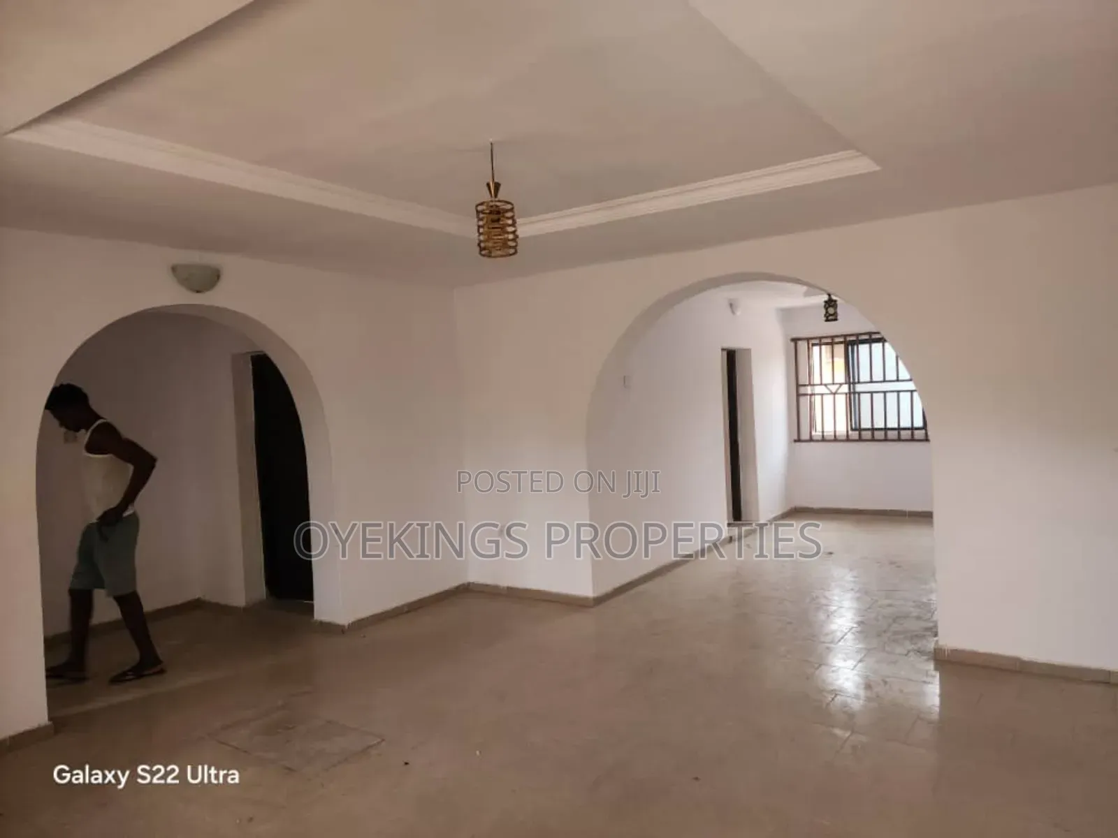 3bdrm Block of Flats in Behind Beeshop, Akala Express for rent in Akala Express